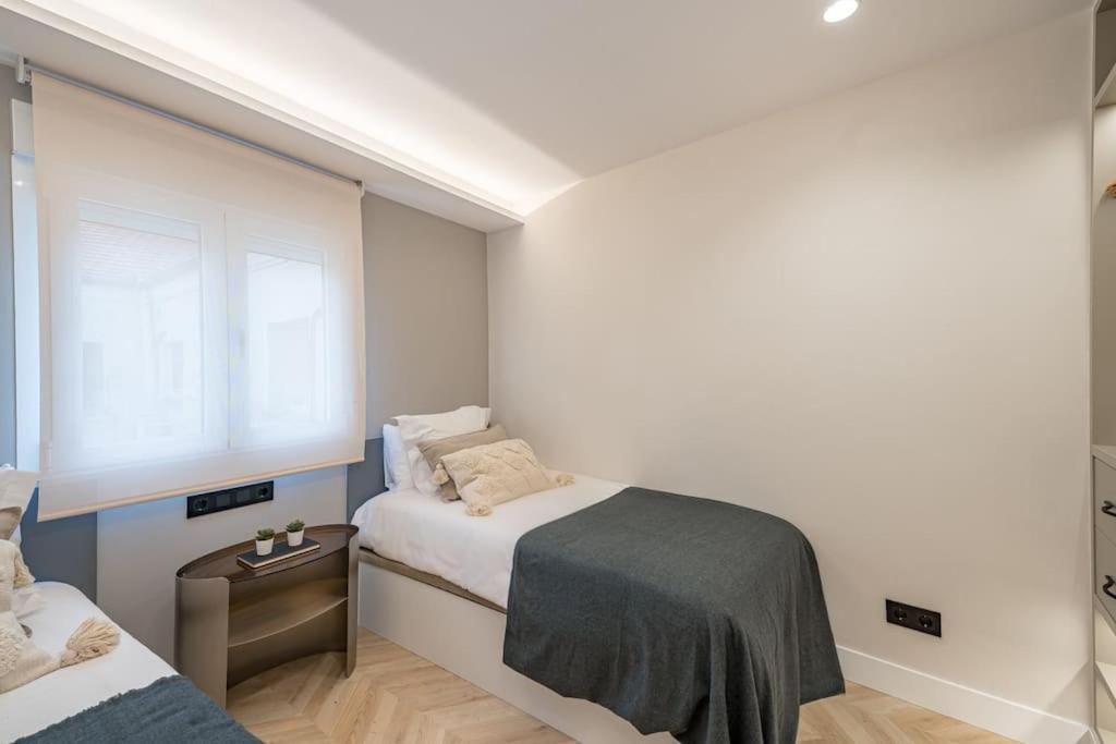Puerta Del Sol 3Br 3Bh Apartment มาดริด ภายนอก รูปภาพ