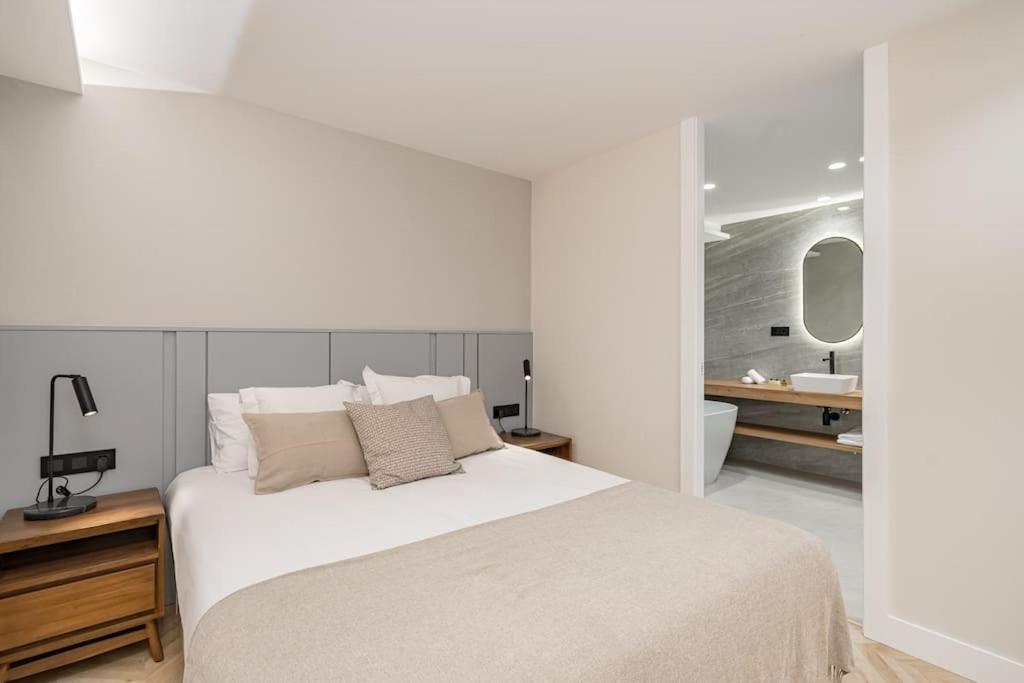Puerta Del Sol 3Br 3Bh Apartment มาดริด ภายนอก รูปภาพ